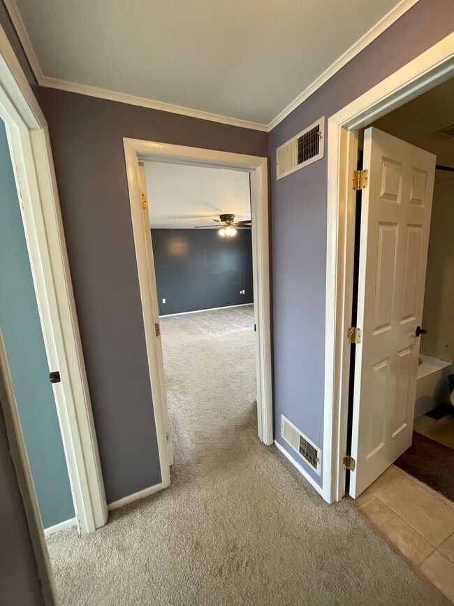 Building Photo - 120 Scottsdale Dr