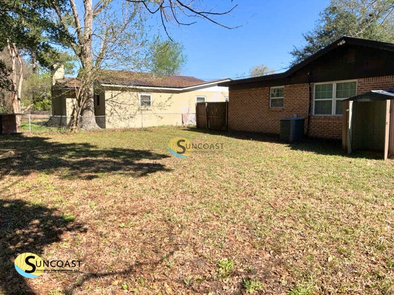 Building Photo - 6718 Gaspar Cir W