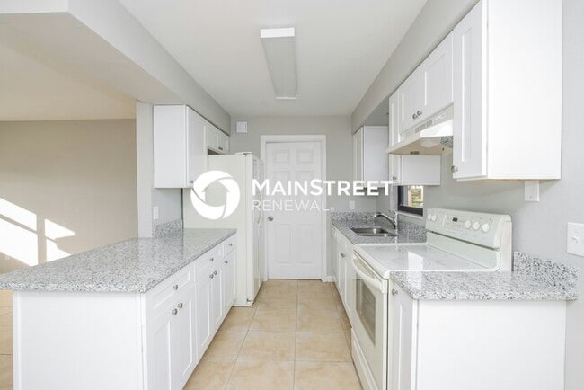 Building Photo - 3 Bedroom Pet-Friendly Home in Rockledge, FL with Main Street Renewal