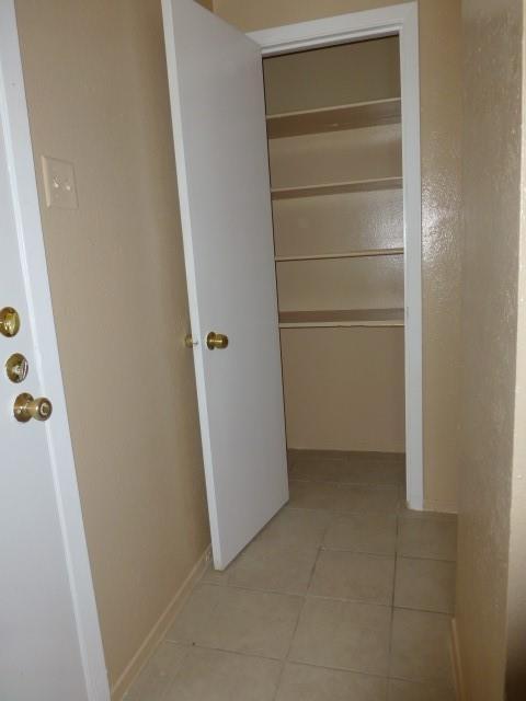 Building Photo - 409 Cliff Dr