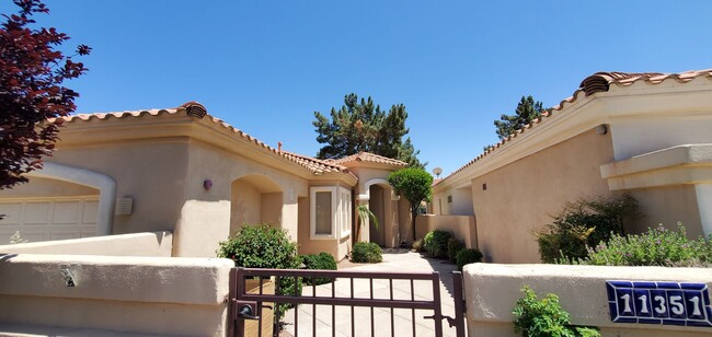 Building Photo - EXQUISITE SCOTTSDALE COUNTRY CLUB RENTAL O...