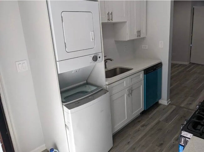 Building Photo - 224 E Rimini Ct