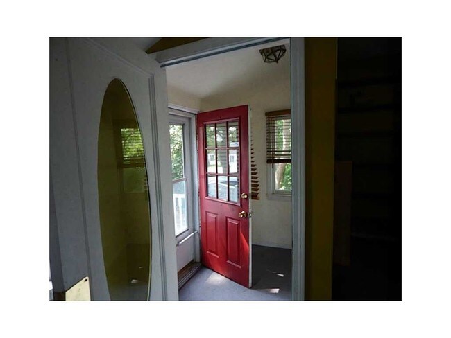 Building Photo - 1785 W Main Rd