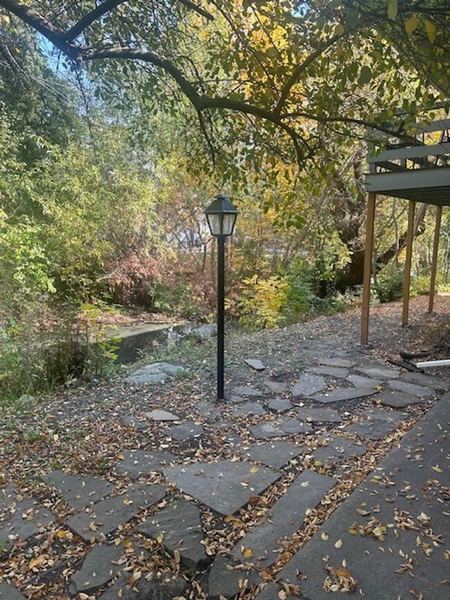 Building Photo - 1331 Clark Ave