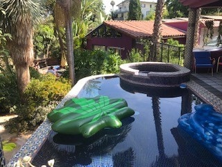 Use of pool - 2425 Earl St