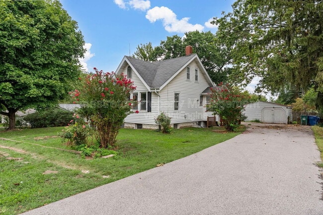 Primary Photo - 3215 St Catherine St