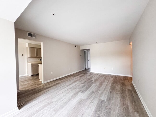 Building Photo - 2501 McVeary Ct
