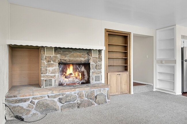 Building Photo - 5948 Lone Peak Dr