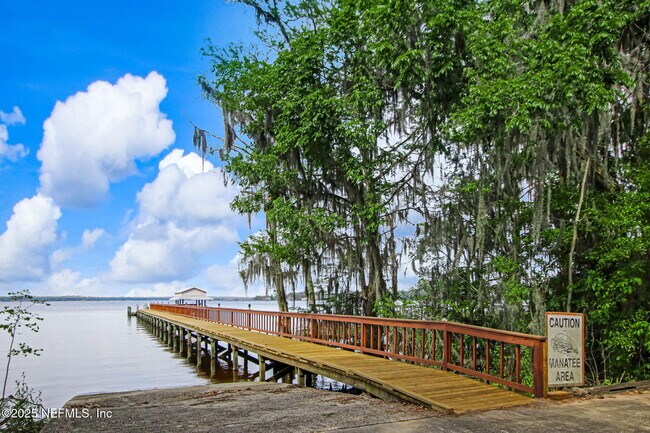 Building Photo - 1842 Paradise Moorings Blvd
