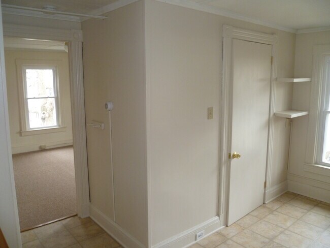 Building Photo - 174 S Branch St