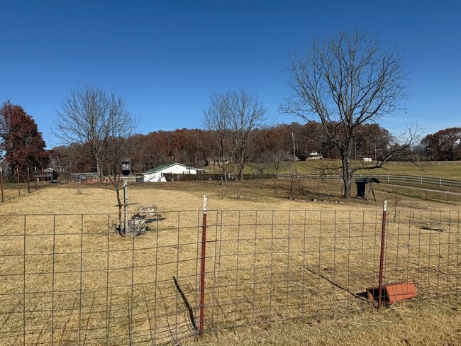 Building Photo - Intro to Homesteading! 3/1 furnished Property for rent