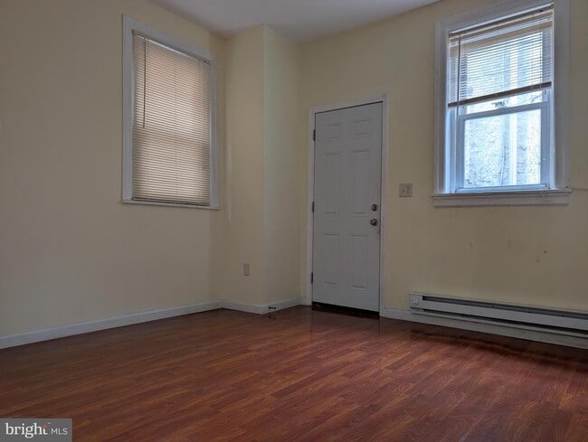 Building Photo - 418 W Ritner St