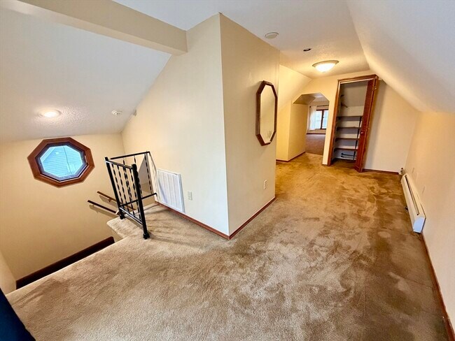 Building Photo - 59 Whitney Ave