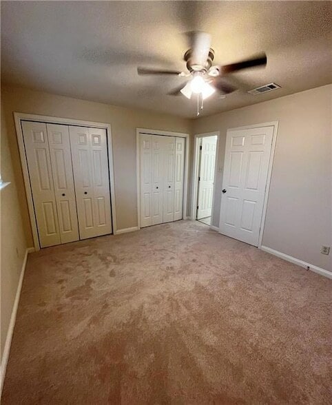 Building Photo - 126 Lakewood Dr