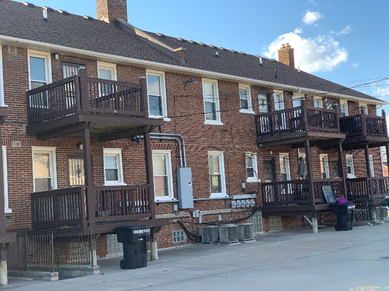 Building Photo - 13662 Ohio St