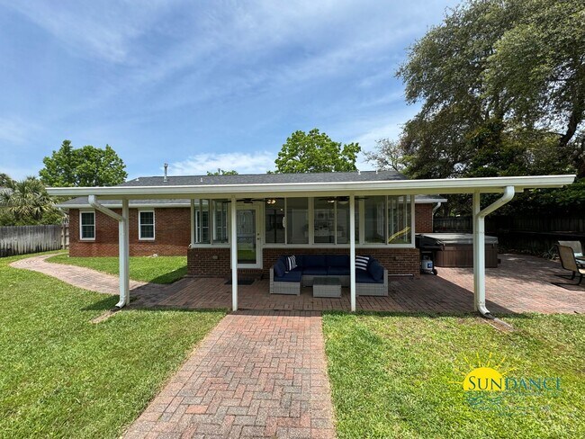Building Photo - 109 Long Pointe Dr