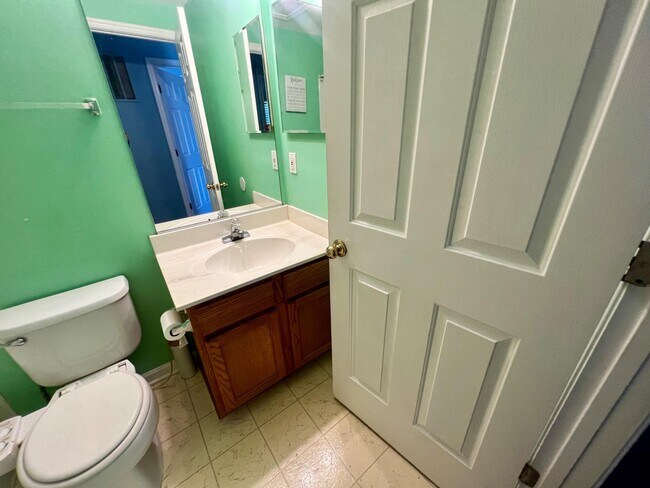 Building Photo - 16851 Toms River Loop
