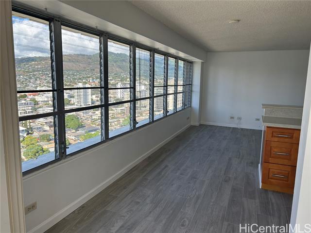 Building Photo - 2525 Date St