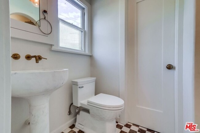 Building Photo - 1249 Ethel St