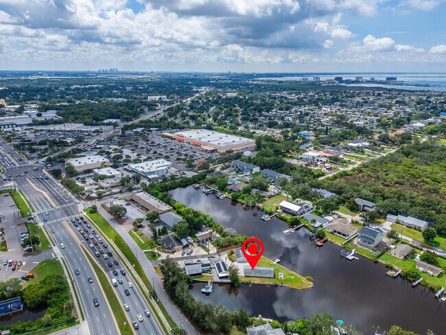 Building Photo - 8820 Rocky Creek Dr