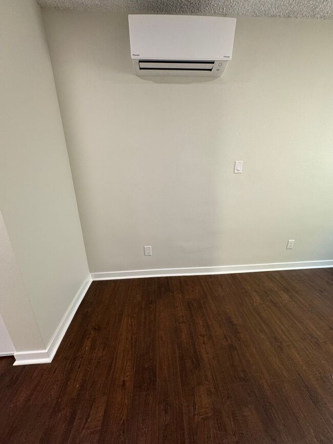 Building Photo - Newly Renovated 1bedroom in Harbor City - ...