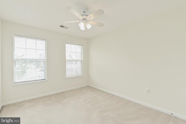 Building Photo - 8373 Millwood Dr