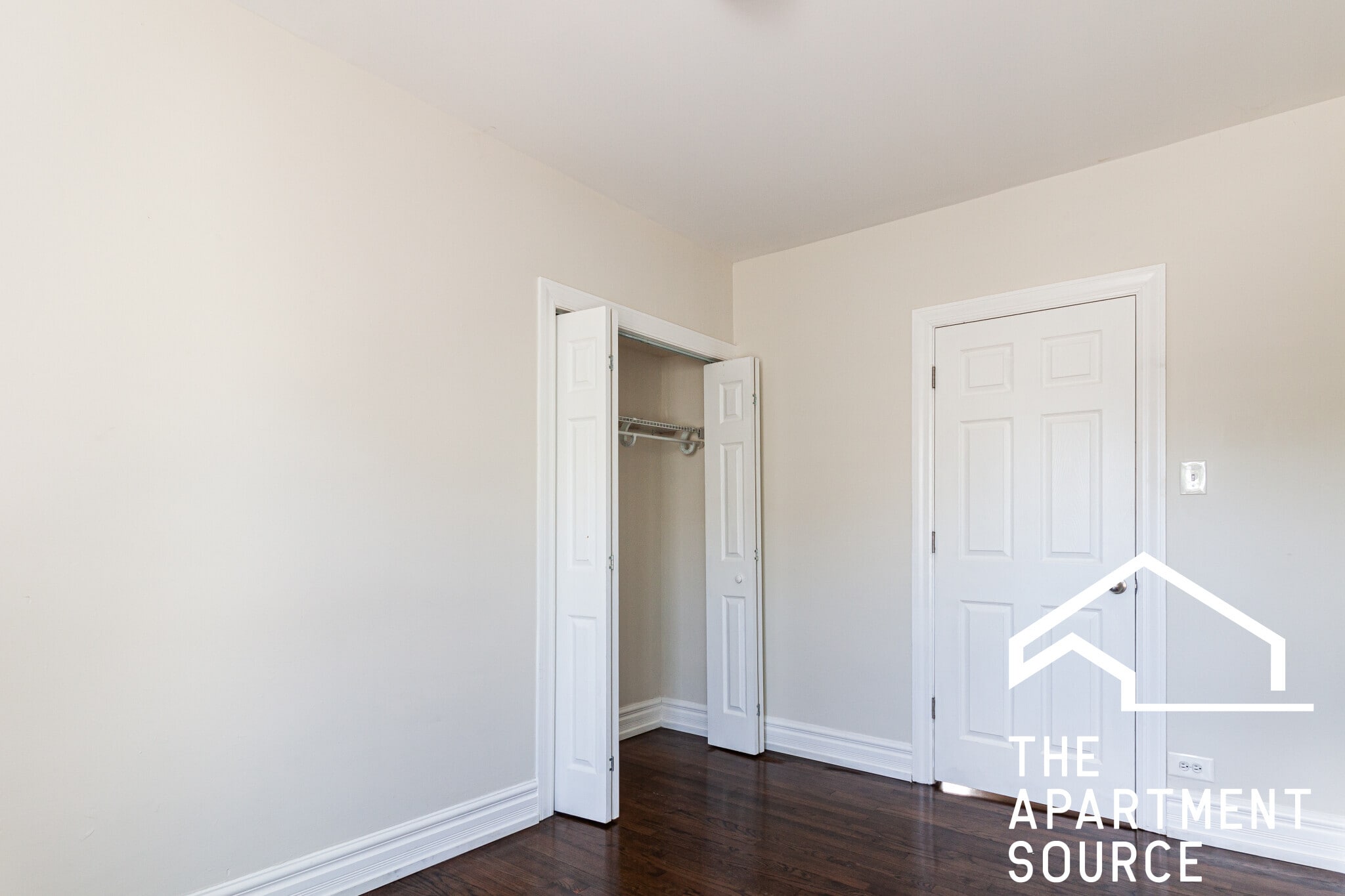 Building Photo - 2133 W Giddings St