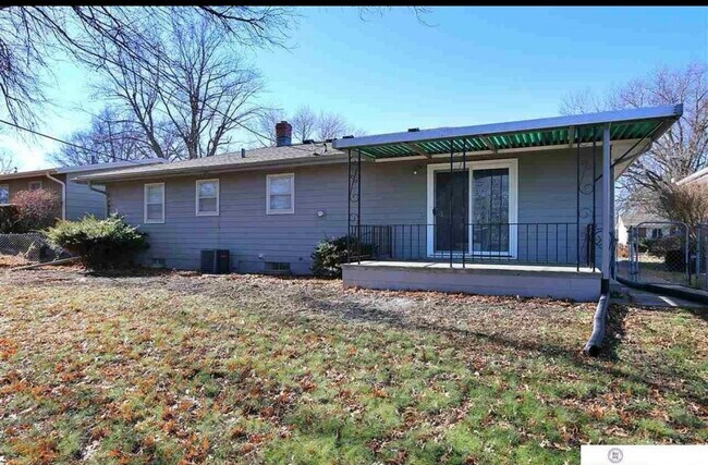 Building Photo - 2329 S 125th Ave