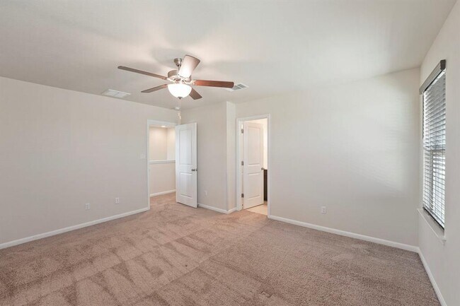 Building Photo - 202 Driftwood Ln