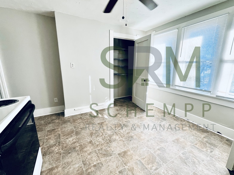 Building Photo - 4307 S 3rd St