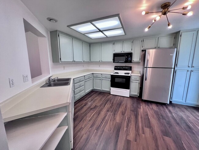 Building Photo - 7534 Whimbleton Way