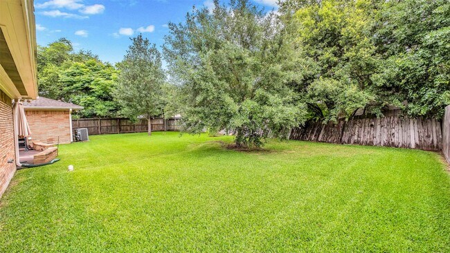 Building Photo - 7919 Montglen Dr