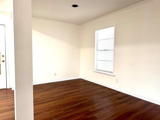 Building Photo - 5422 Timber Creek Dr