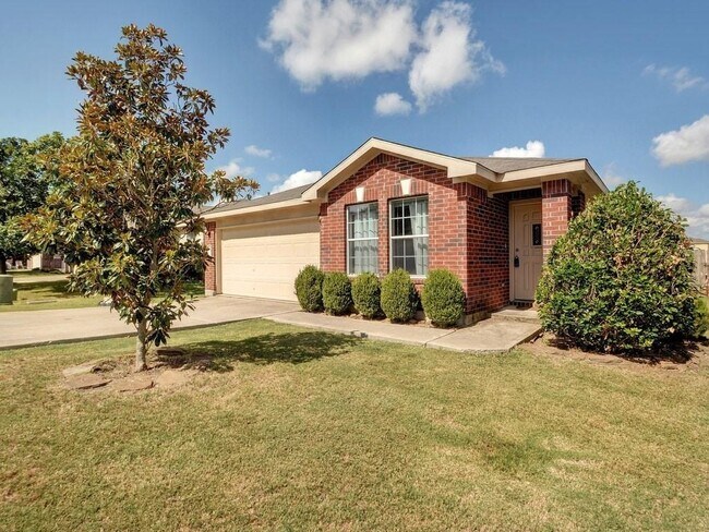 Primary Photo - 2488 Green Meadows Ln