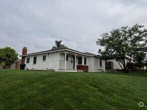 Building Photo - Newly Renovated 3 Bed/1 Bath- Allied Gardens