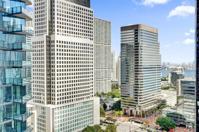 Building Photo - 801 S Miami Ave