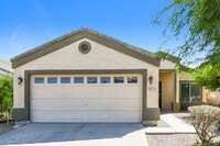 Building Photo - 39173 Kelly Cir