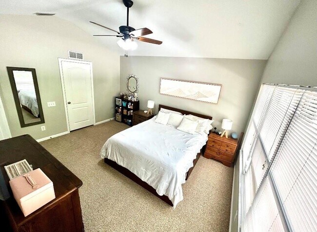 Building Photo - 8488 Sandy Beach St