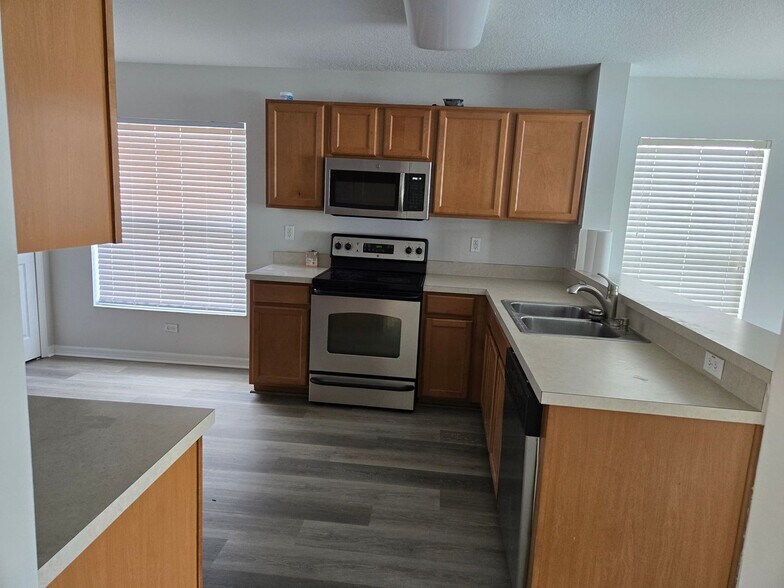 Building Photo - 136 Bella Rosa Cir