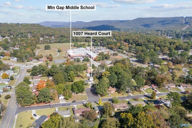 Building Photo - 1007 Heard Ct SE