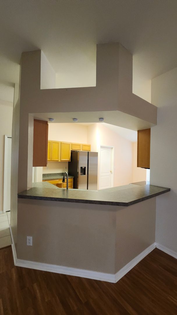 Building Photo - 1813 Greystone Heights Dr