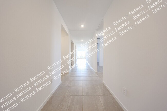 Building Photo - 35581 N Thicket Wy