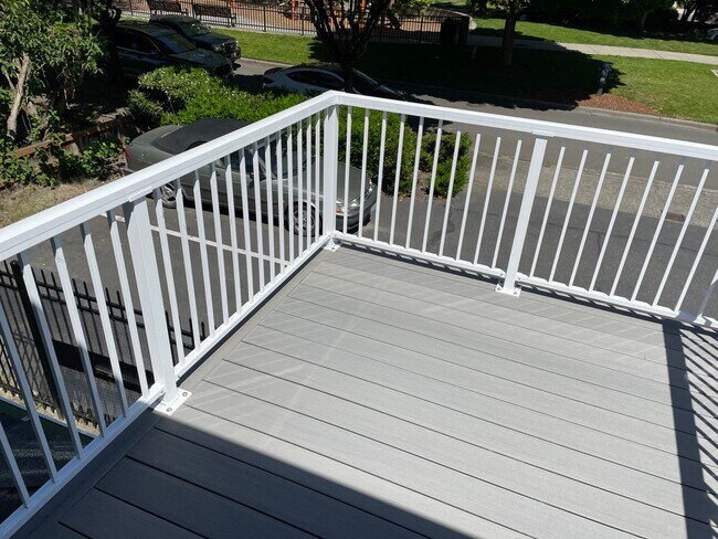Building Photo - Brand new remodel - top floor 2 bedroom wi...