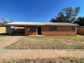 Building Photo - Cozy City Charm – 3-Bed, 1-Bath Home in La...