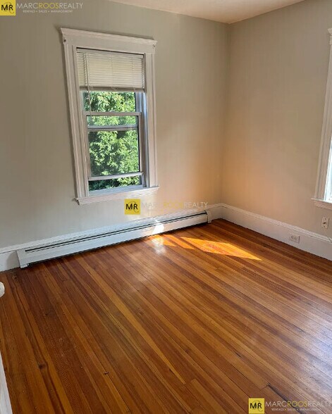Building Photo - 49 Conwell Ave