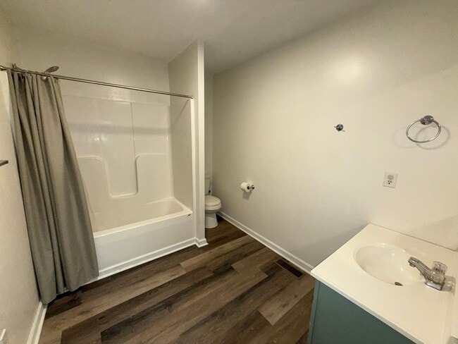 Building Photo - Adorable Updated Home for Rent in Guntersville, AL!