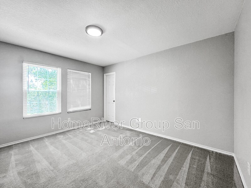 Building Photo - 128 Gatewood Bay