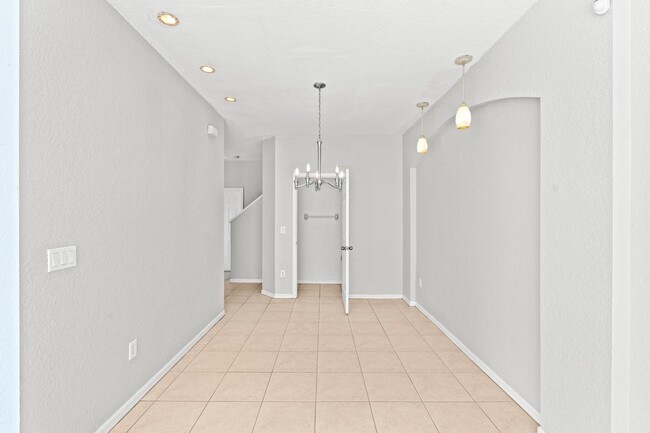 Building Photo - 1214 Sweet Violet Ct