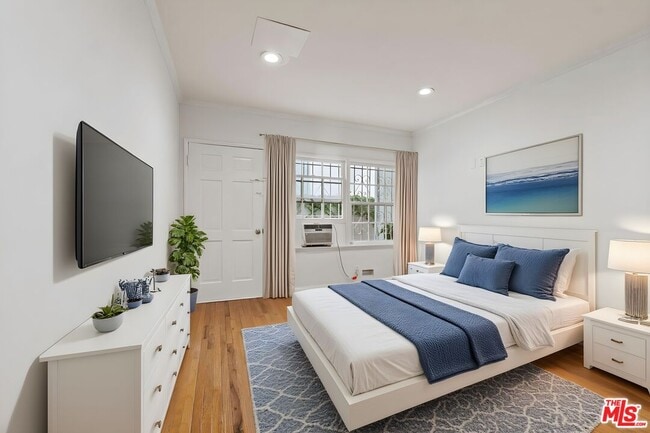 Building Photo - 117 Kings Rd