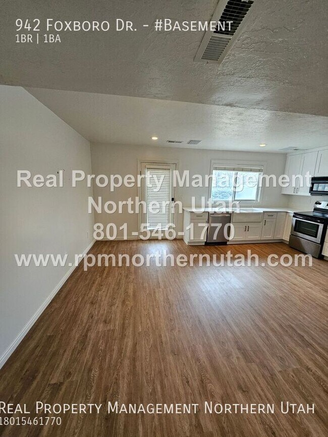 Building Photo - 942 Foxboro Dr